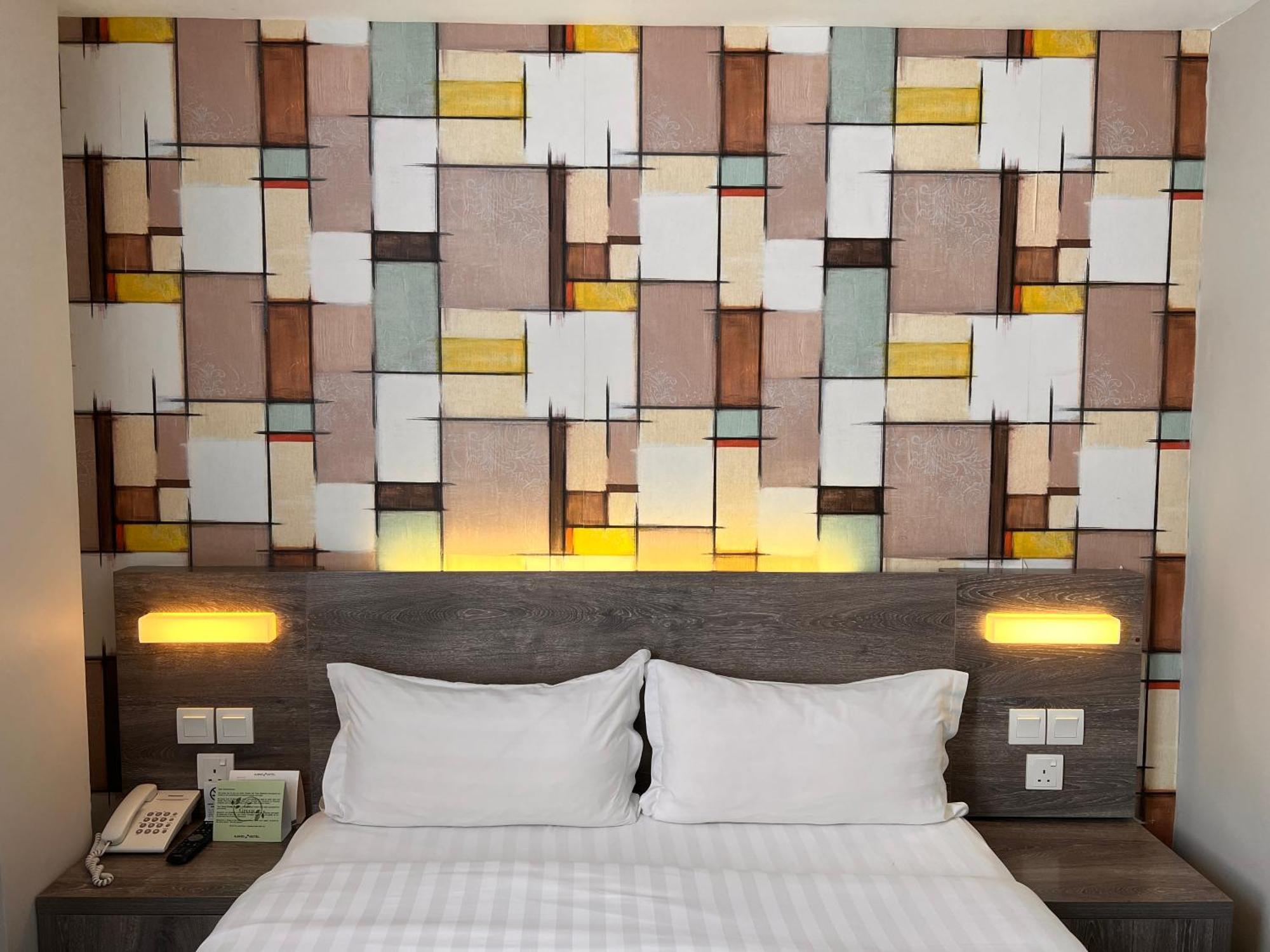 מירי Ajang Hotel מראה חיצוני תמונה