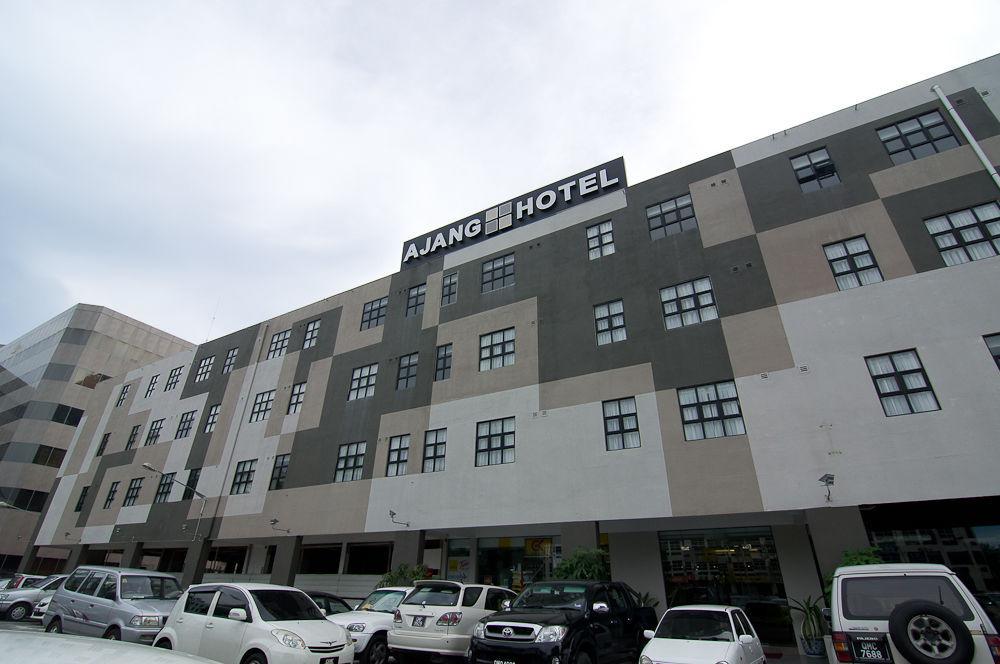 מירי Ajang Hotel מראה חיצוני תמונה