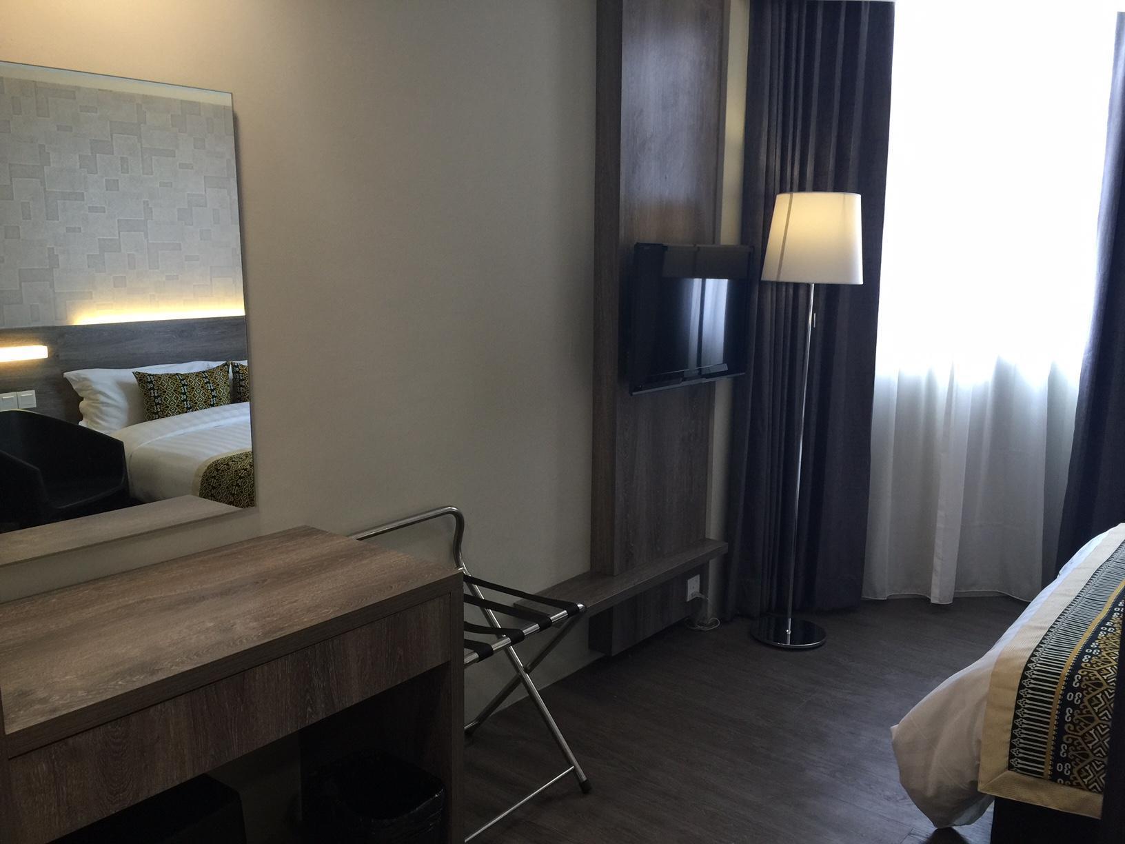 מירי Ajang Hotel מראה חיצוני תמונה