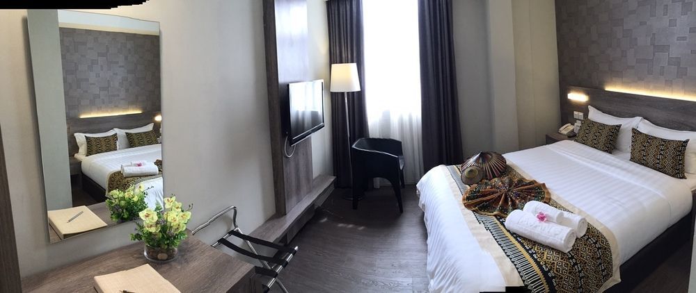מירי Ajang Hotel מראה חיצוני תמונה