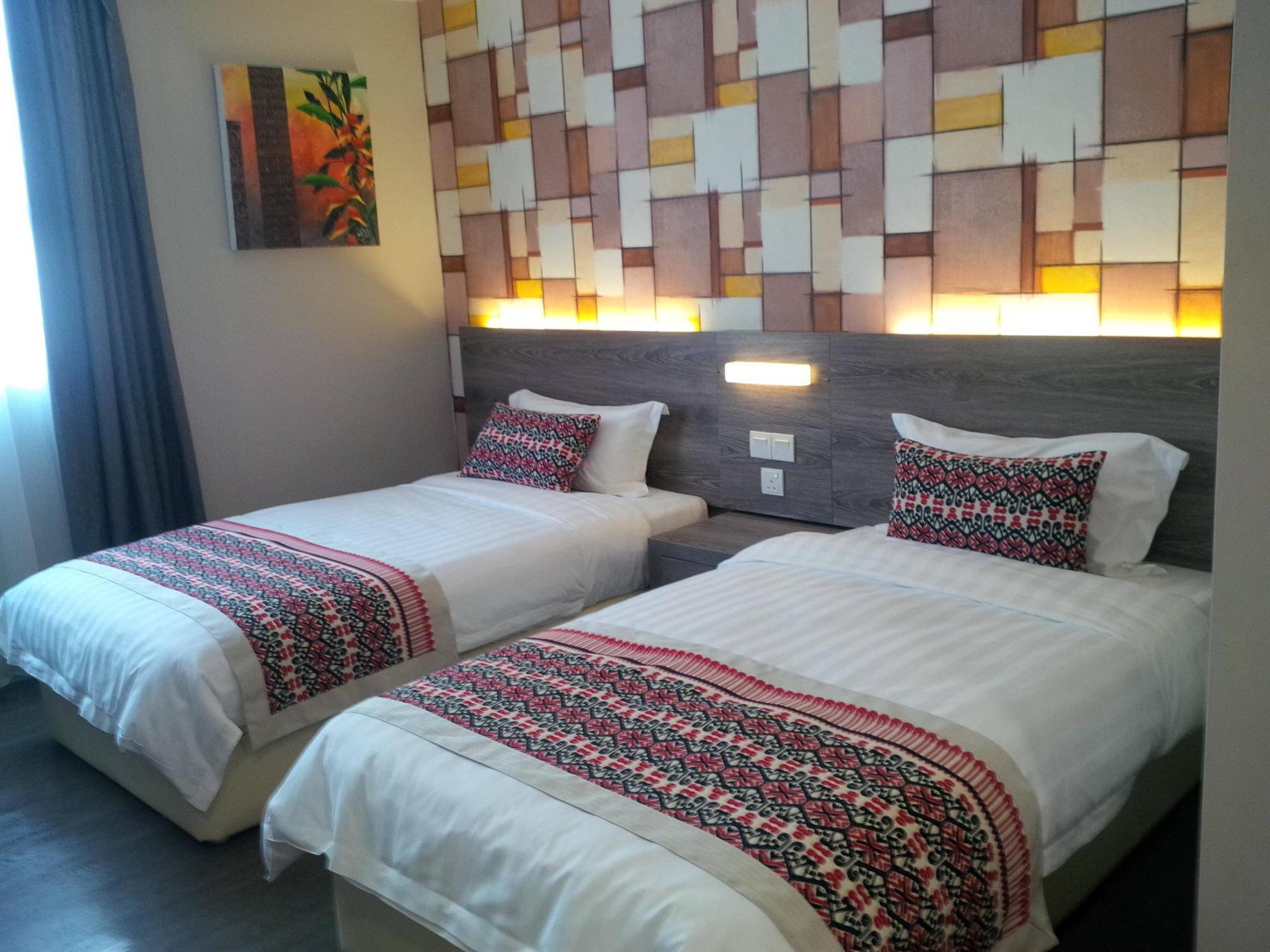 מירי Ajang Hotel מראה חיצוני תמונה