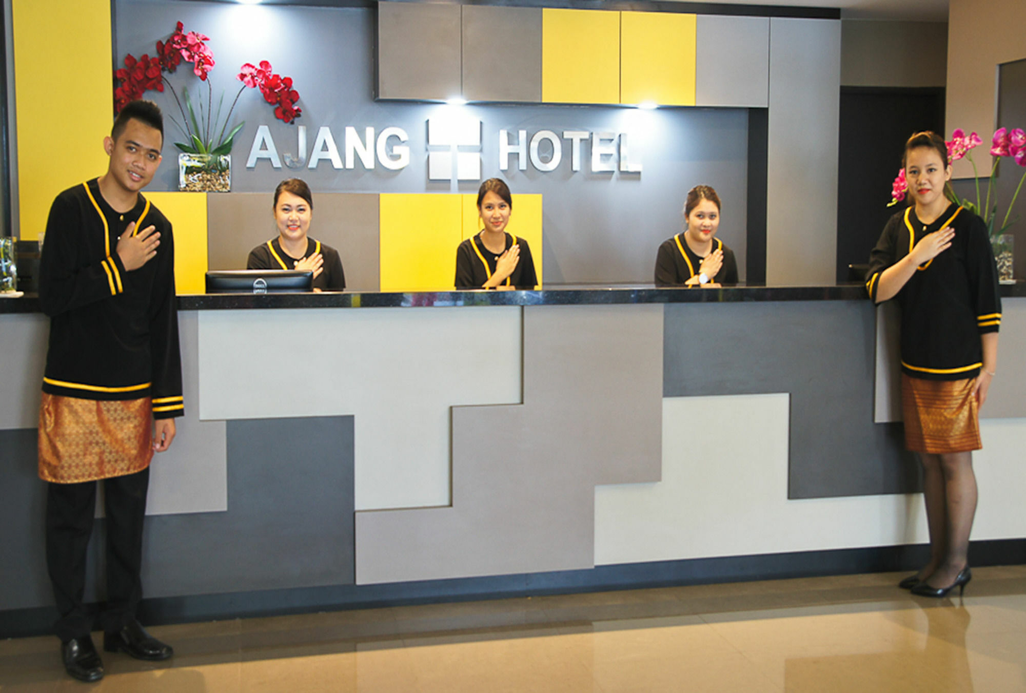 מירי Ajang Hotel מראה חיצוני תמונה